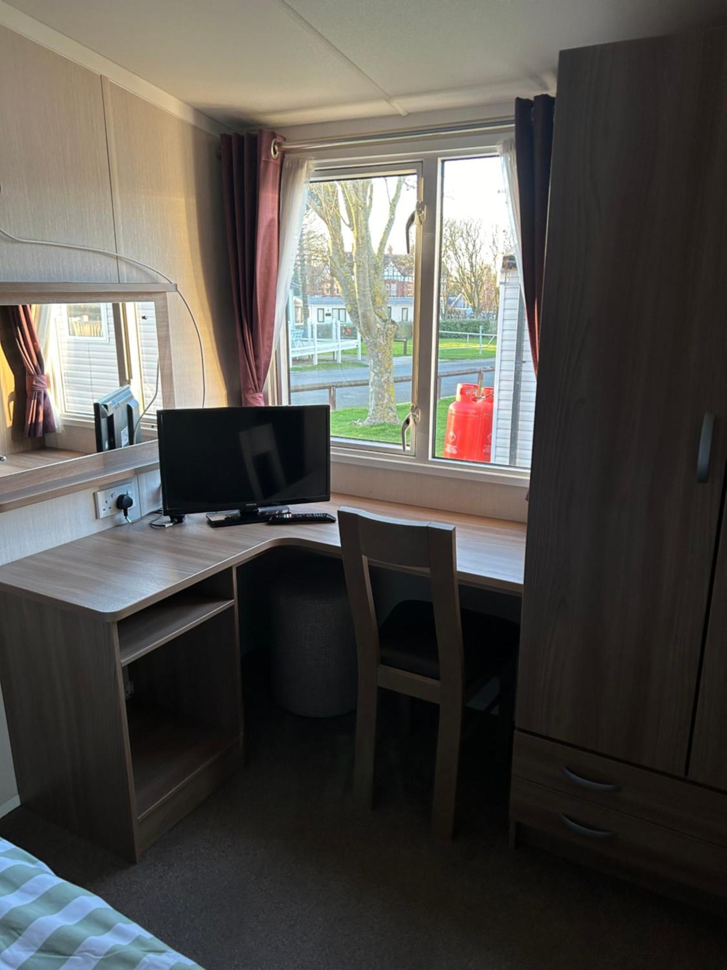 3 Bedroomed Caravan With Amazing Sea Views! Scarborough Bagian luar foto