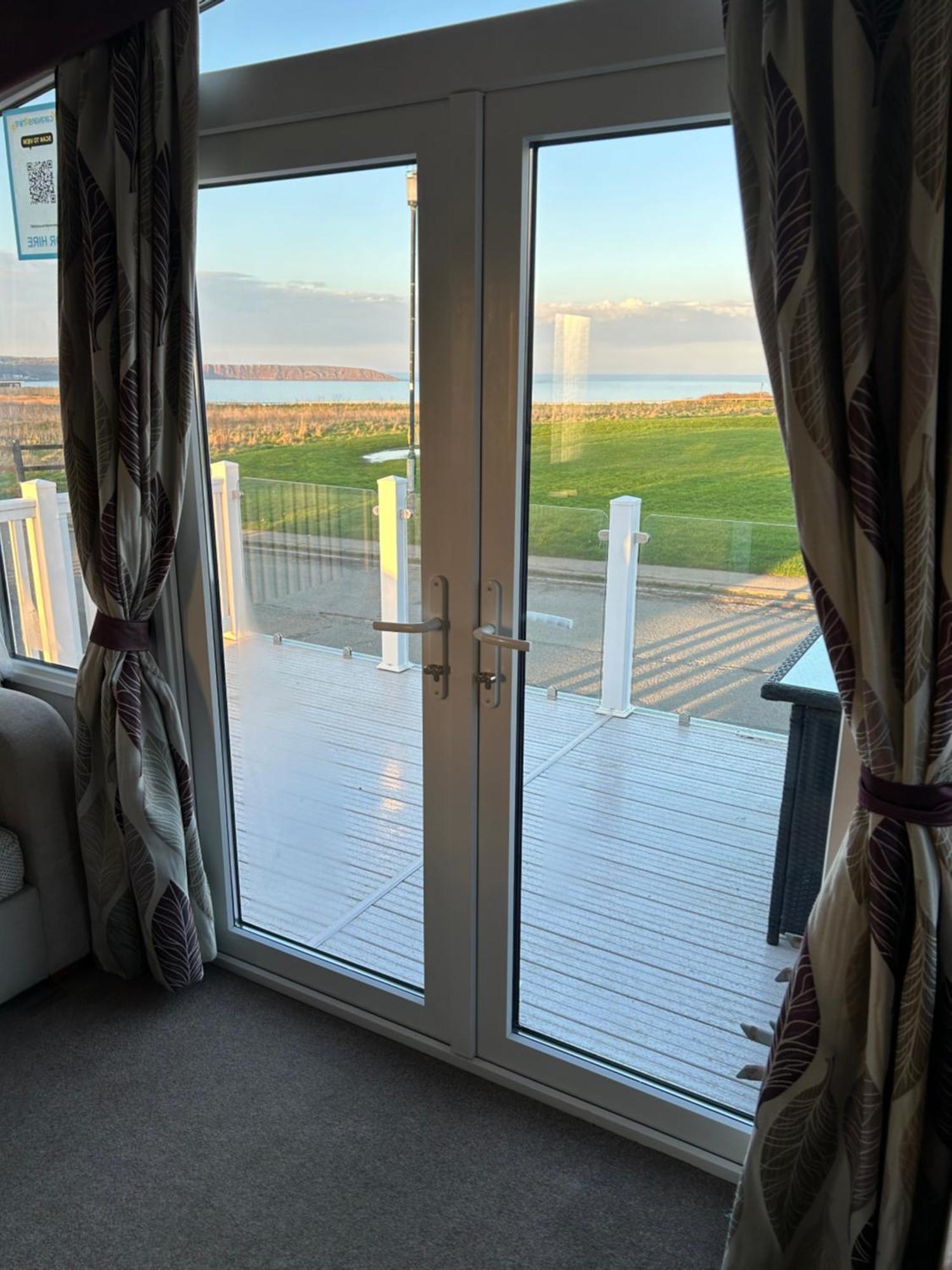 3 Bedroomed Caravan With Amazing Sea Views! Scarborough Bagian luar foto